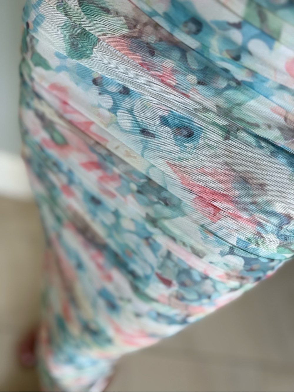 Selfie Leslie Floral Midi Dress in Mint, Coral, Cream - Picture 4 of 4
